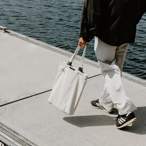 Daily Tote A3