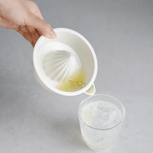 Taku Lemon Squeezer